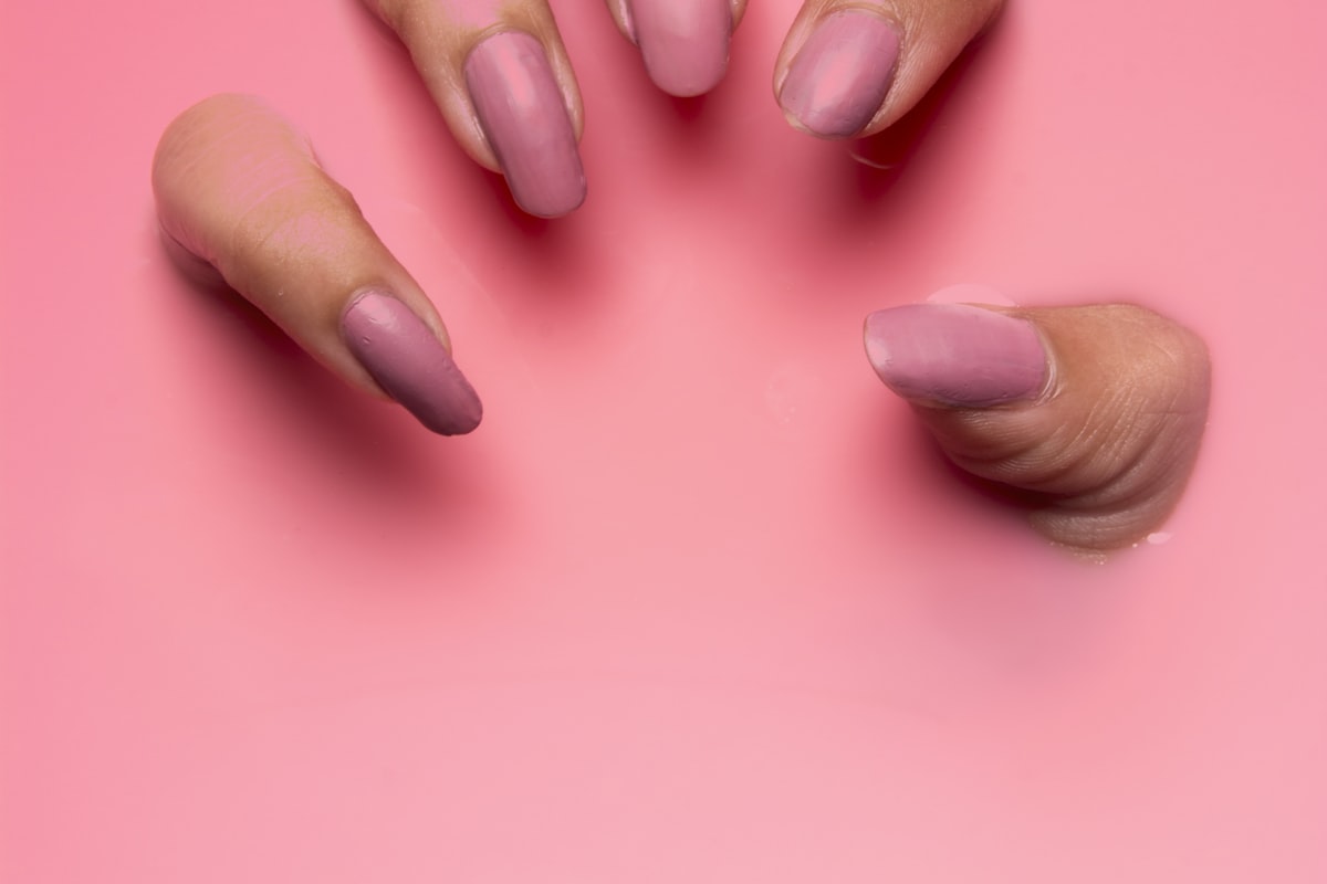 first day of school nails — cute short manicure with accent nail