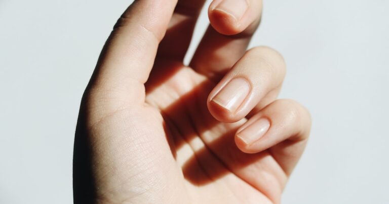 Builder gel nails 2026: glossy natural-look BIAB manicure on healthy nails