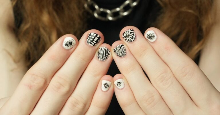 Diamond nails 2026: intricate silver manicure with gem and crystal details